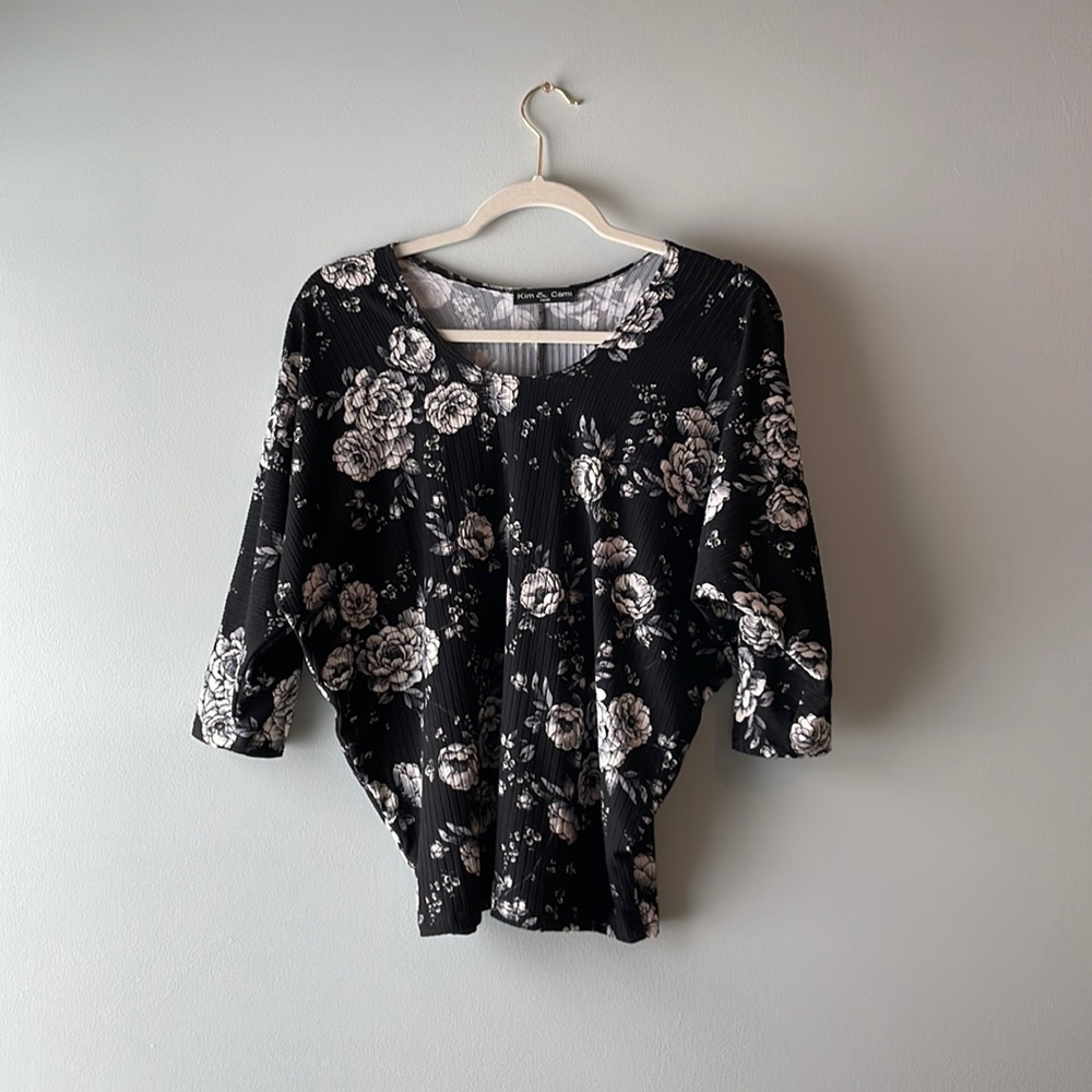 3/4 sleeve floral blouse